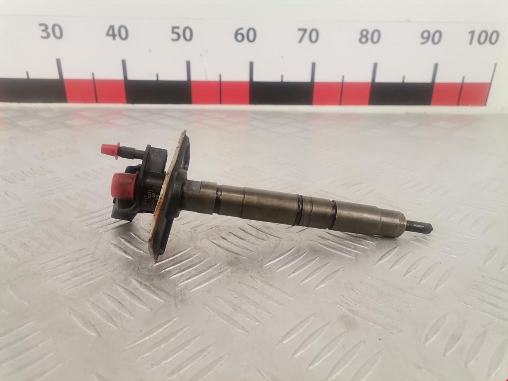 Форсунка дизельная электрическая VOLKSWAGEN Passat B6 2005-2011