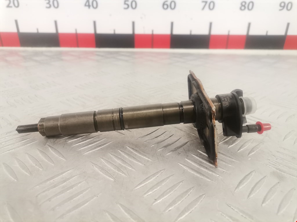 Форсунка дизельная электрическая VOLKSWAGEN Passat B6 2005-2011