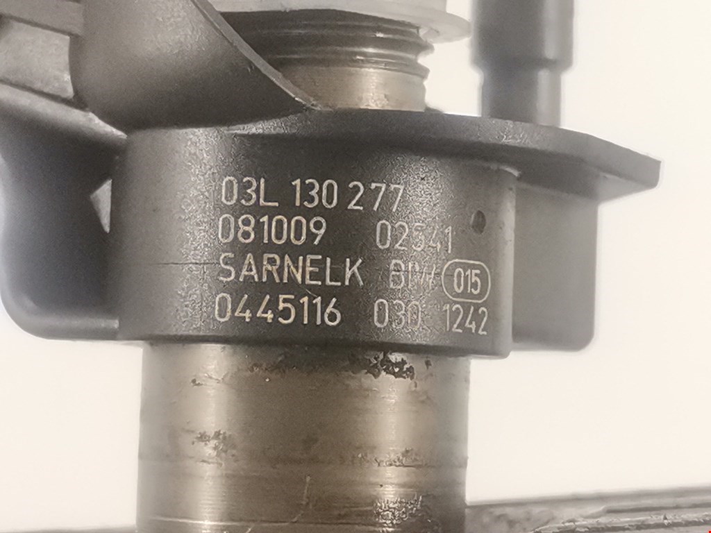 Форсунка дизельная электрическая VOLKSWAGEN Passat B6 2005-2011