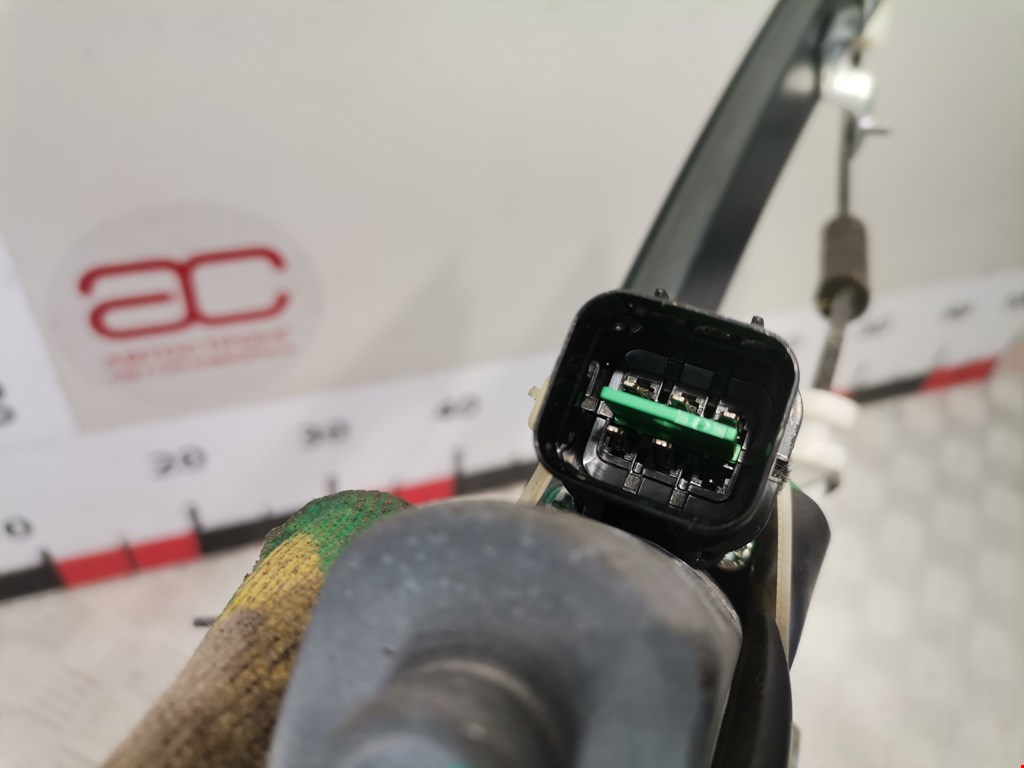 Стеклоподъемник передний левый OPEL Antara 2006-2015