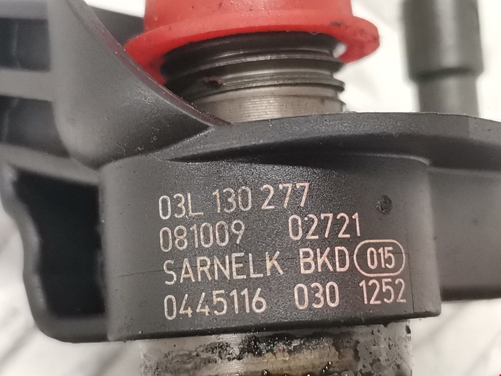 Форсунка дизельная электрическая VOLKSWAGEN Passat B6 2005-2011