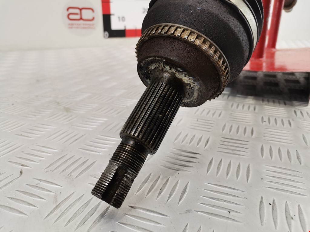 Полуось (привод, приводной вал) передняя правая TOYOTA Venza 2009-2017