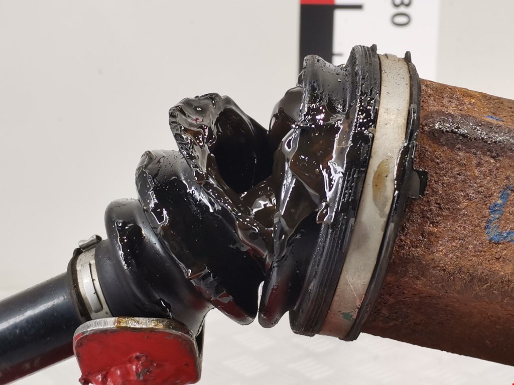 Полуось (привод, приводной вал) передняя правая TOYOTA Venza 2009-2017