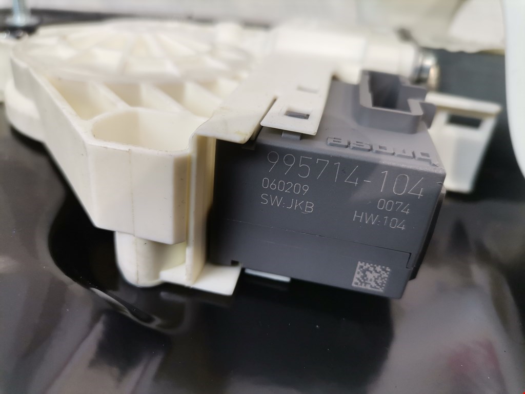 Стеклоподъемник передний правый LAND ROVER Discovery III 2005-2009