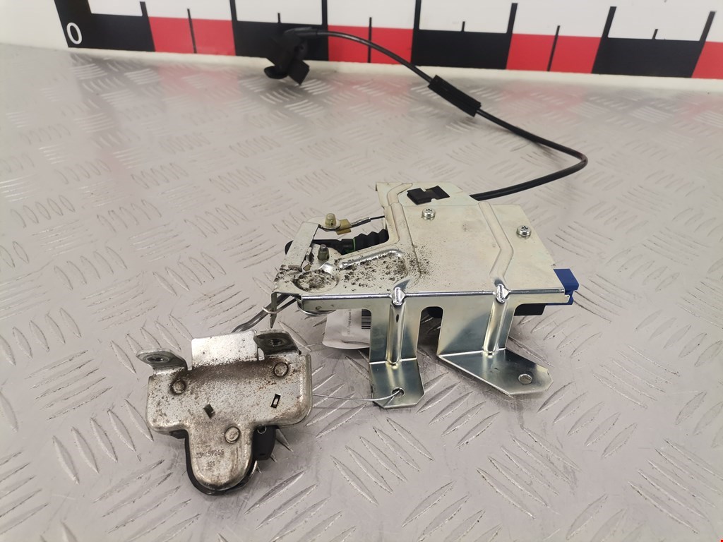 Замок багажника (крышки двери) OPEL Omega B 1994-2004