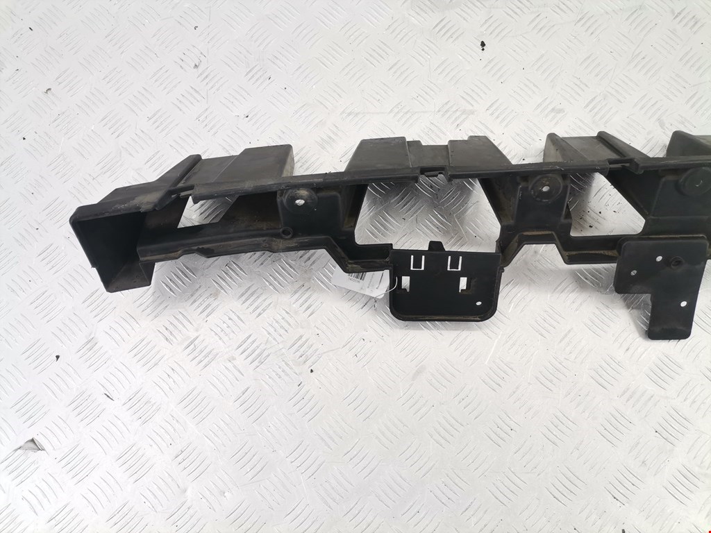 Кронштейн заднего бампера центральный FORD Escape 2012-2015