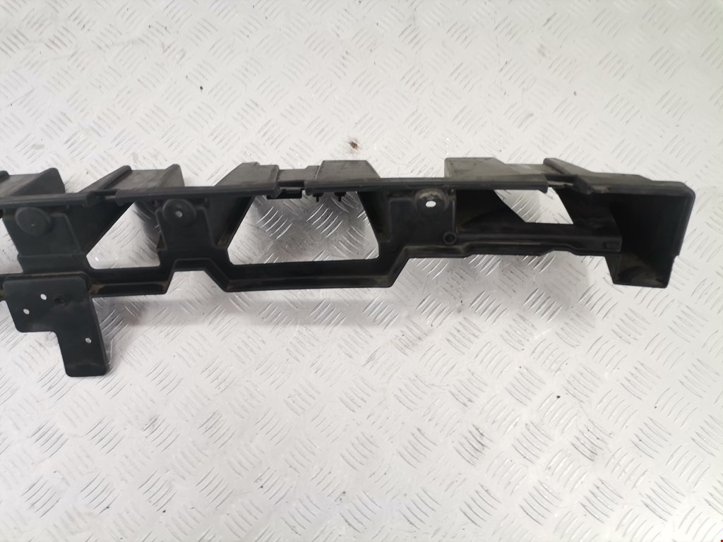 Кронштейн заднего бампера центральный FORD Escape 2012-2015