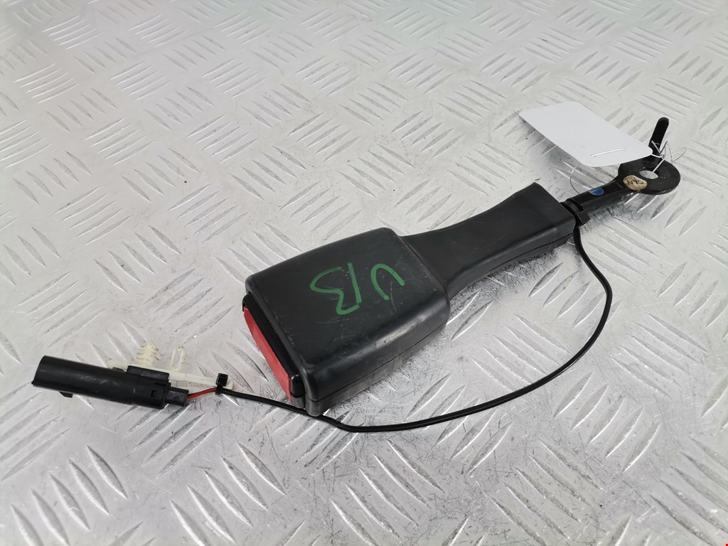 Замок ремня безопасности (преднатяжитель ремня безопасности) Ford Explorer 5 (2010-2019)