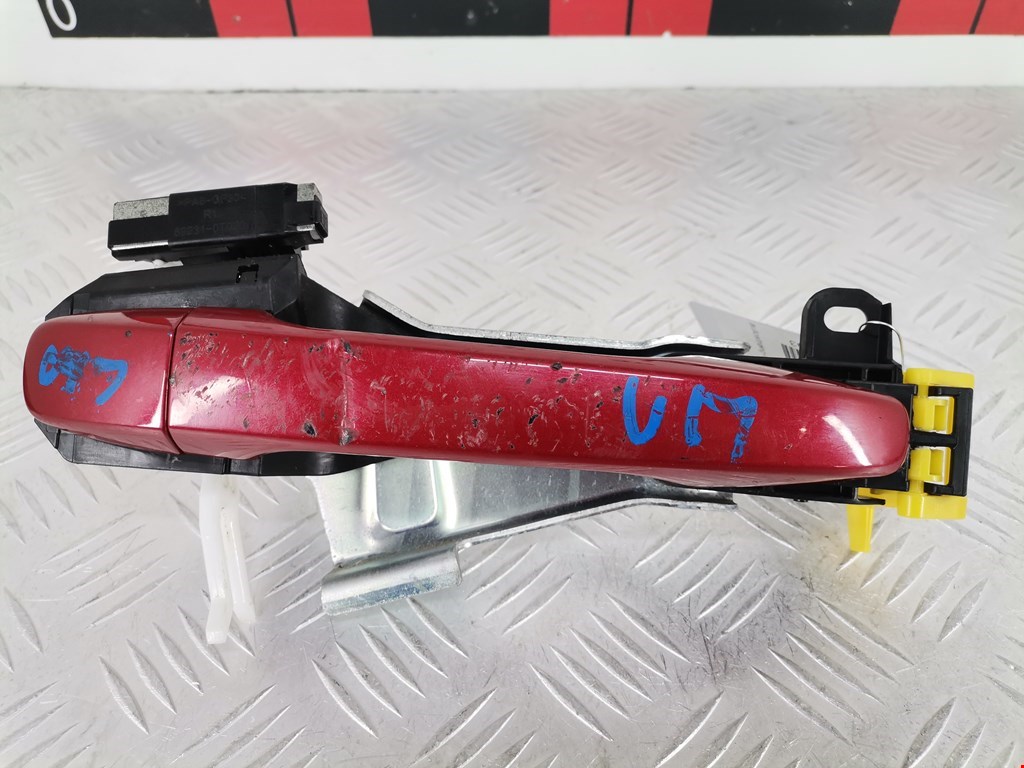 Ручка двери задней наружная правая TOYOTA Venza 2009-2017