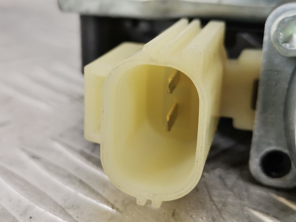 Стеклоподъемник задний правый FORD Escape 2012-2015