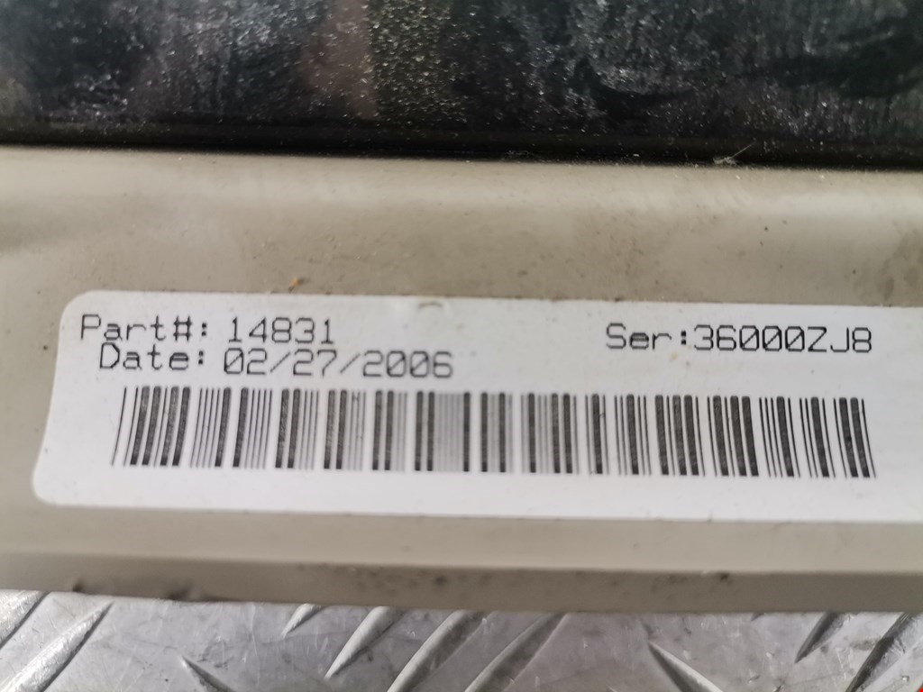 Плафон салонный (салона фонарь) LEXUS LX 470 1998-2007