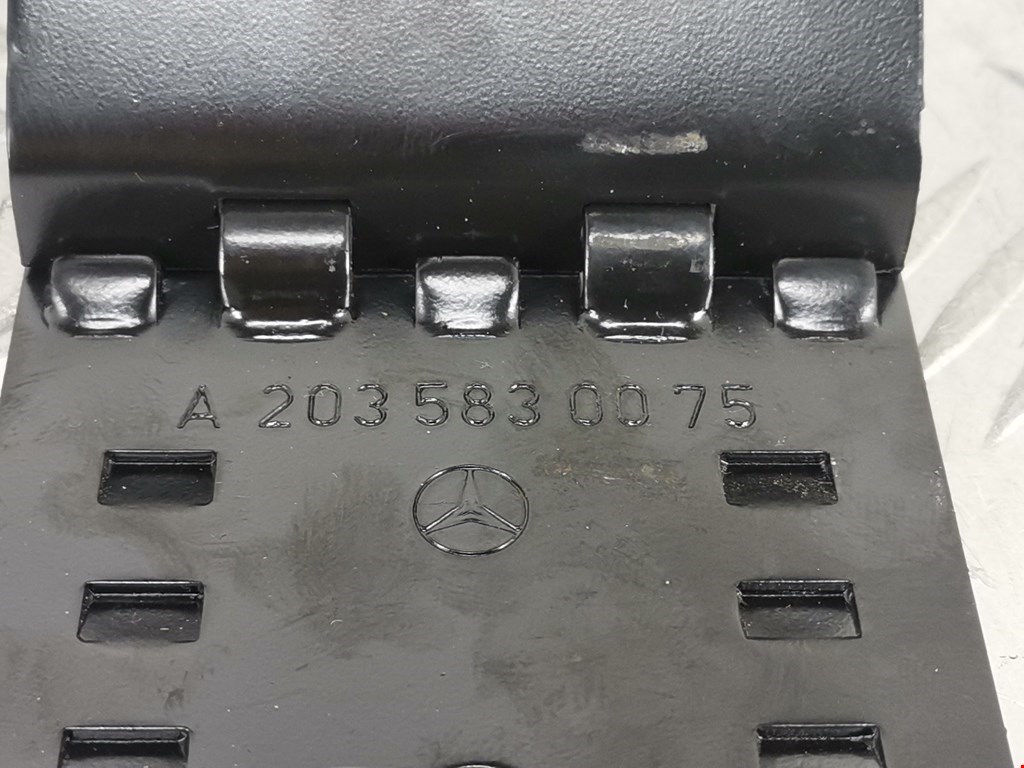 Упор противооткатный MERCEDES-BENZ E-Class W211, S211 2002-2009