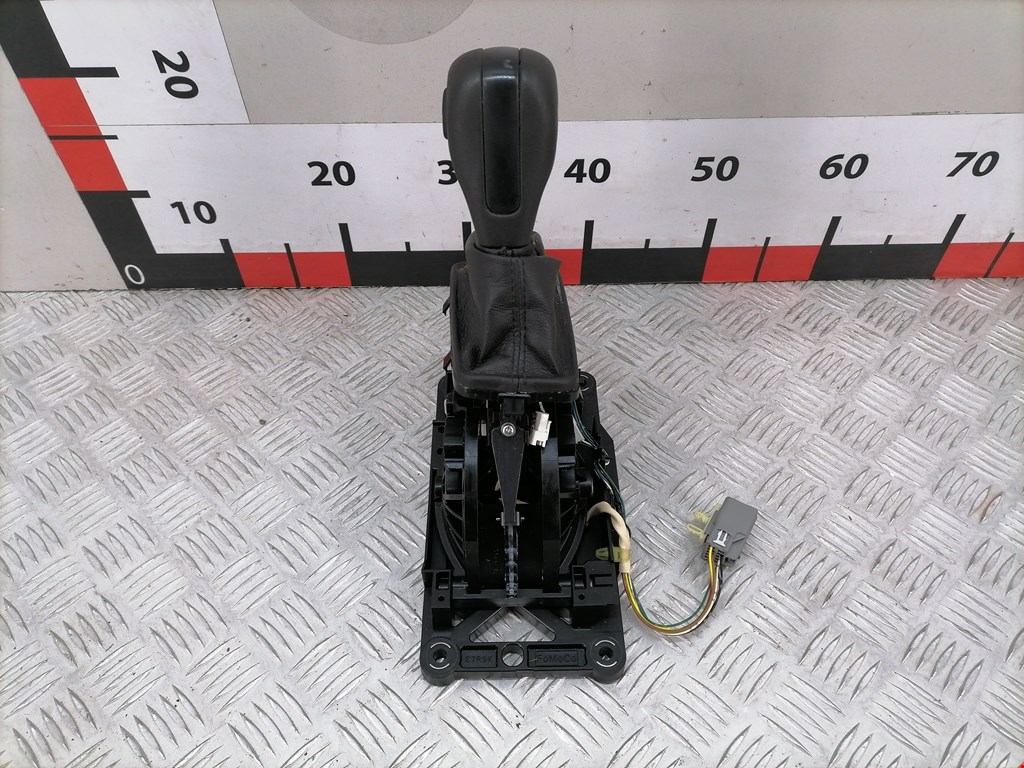 Кулиса (селектор) АКПП/МКПП в салоне FORD Explorer 2011-2019