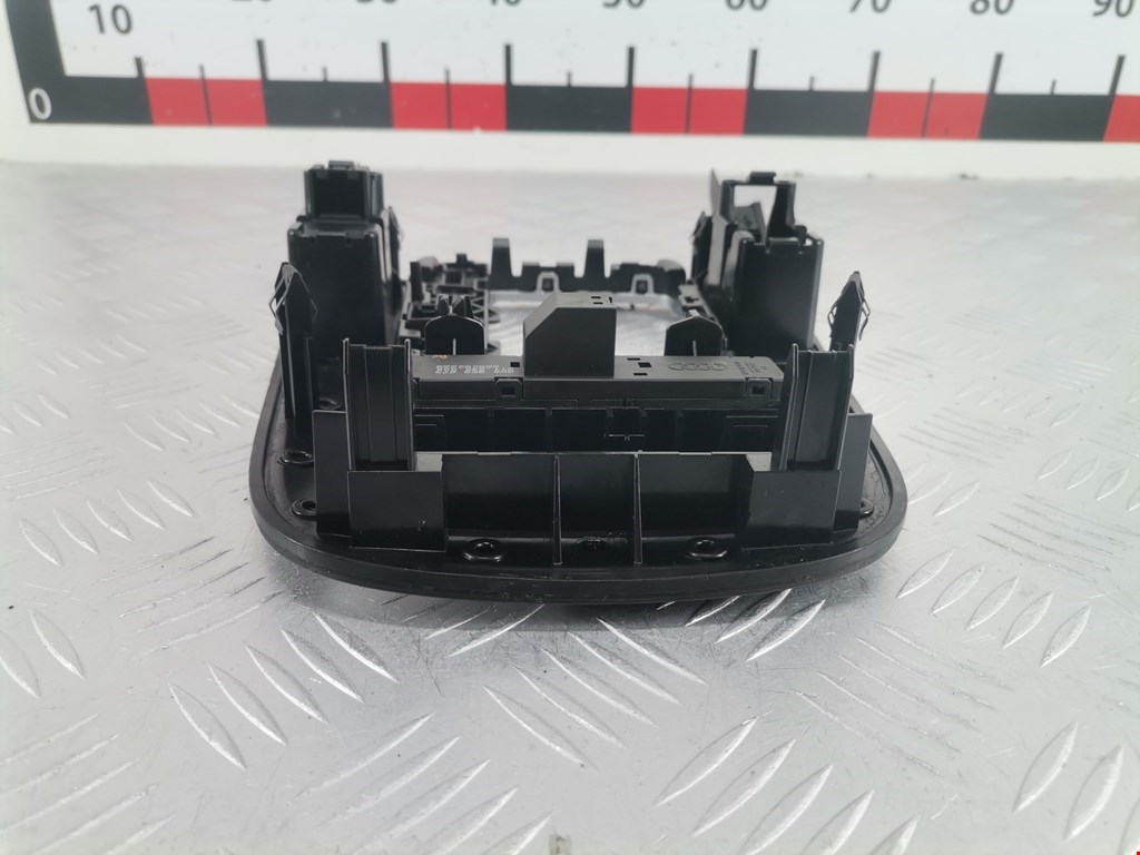 Кнопка антипробуксовочной системы AUDI A4 B8 2007-2015