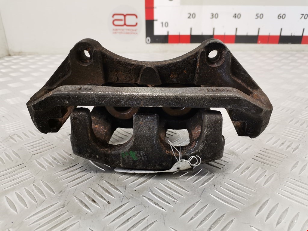 Суппорт передний правый FORD Explorer 2011-2019