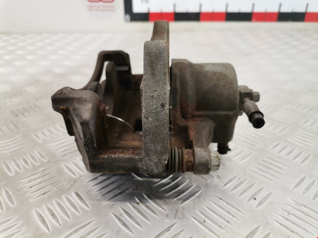 Суппорт передний правый CHEVROLET Trax (Tracker) Trax Tracker 2013-2022