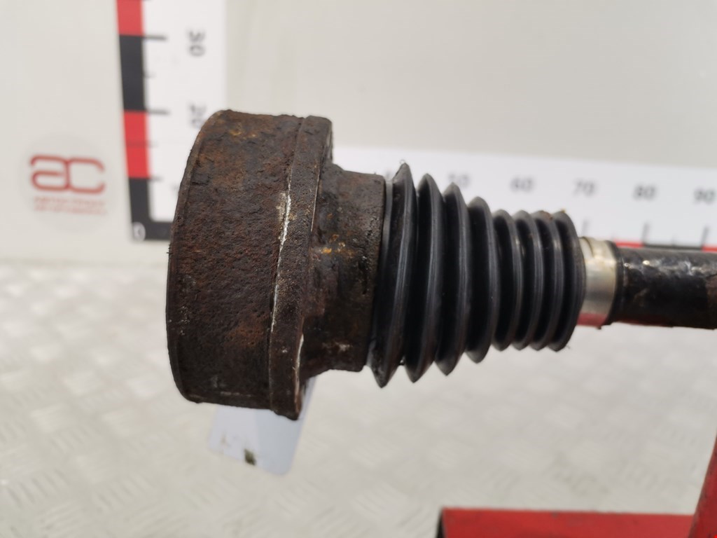 Полуось (привод, приводной вал) задняя правая SKODA Octavia A5 1Z- 2004-2013