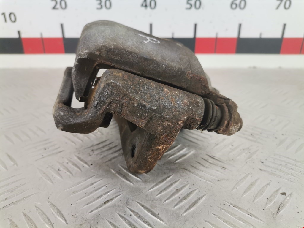 Суппорт передний правый HONDA Civic 4D 2016-н.в.