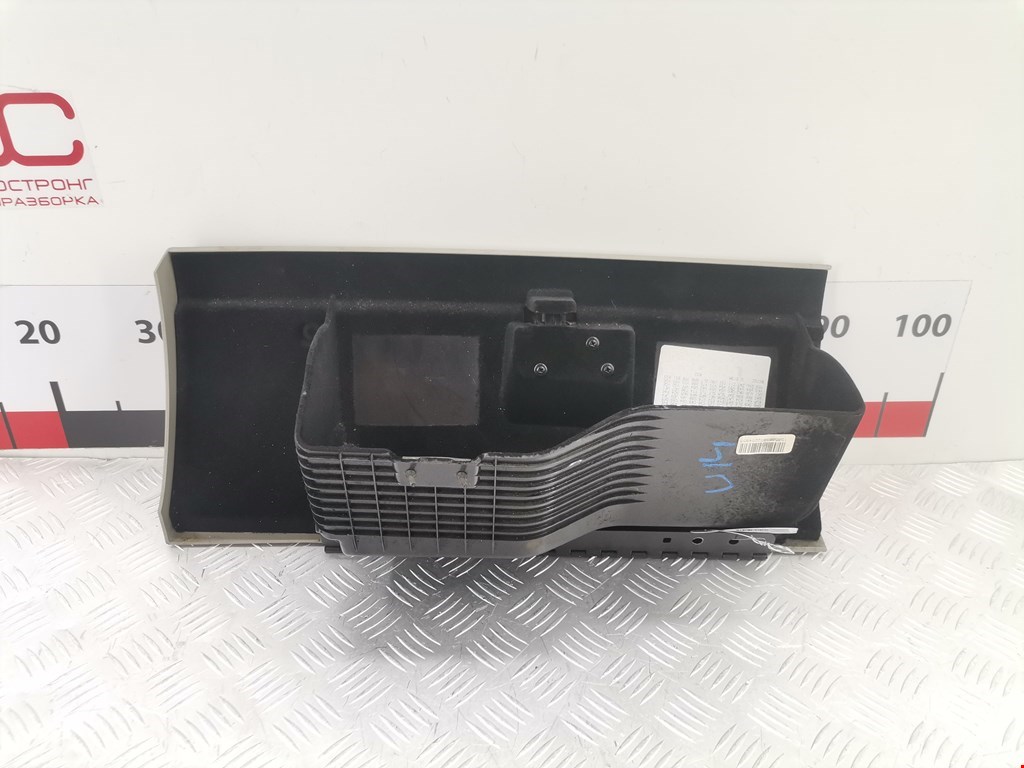 Бардачок CHEVROLET Tahoe III 2006-2014