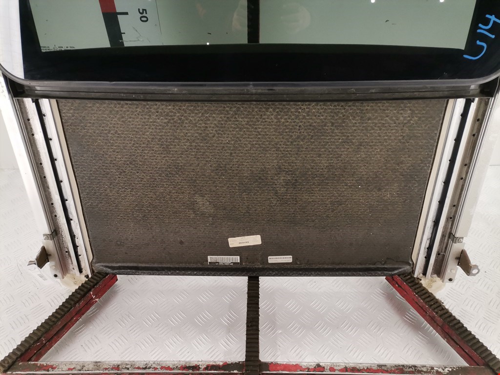 Люк в сборе электрический CHEVROLET Tahoe III 2006-2014