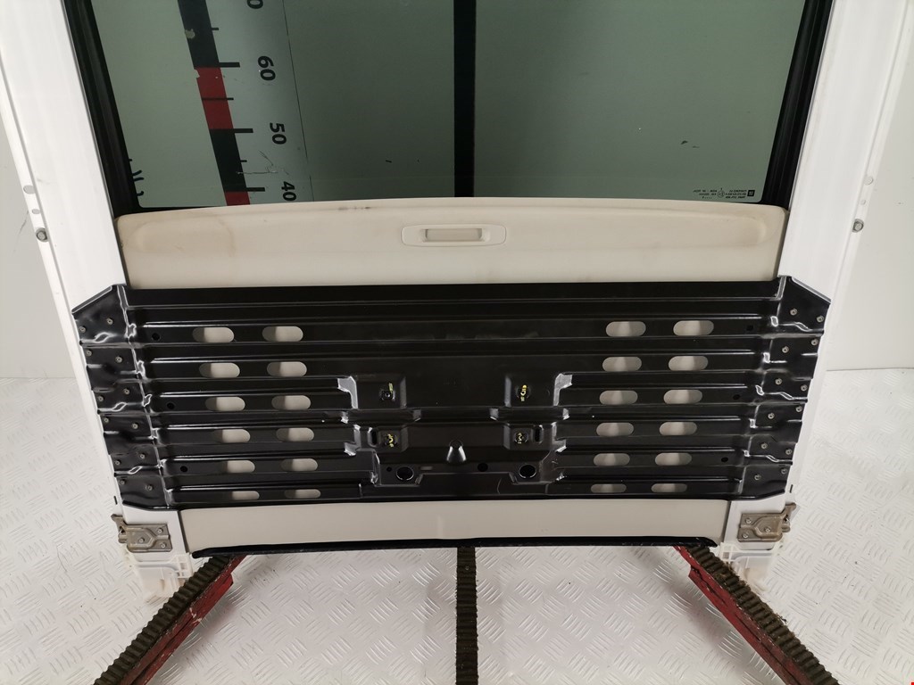 Люк в сборе электрический CHEVROLET Tahoe III 2006-2014