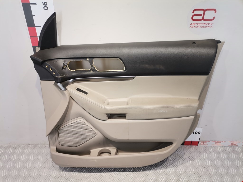 Обшивка двери передняя правая FORD Explorer 2011-2019