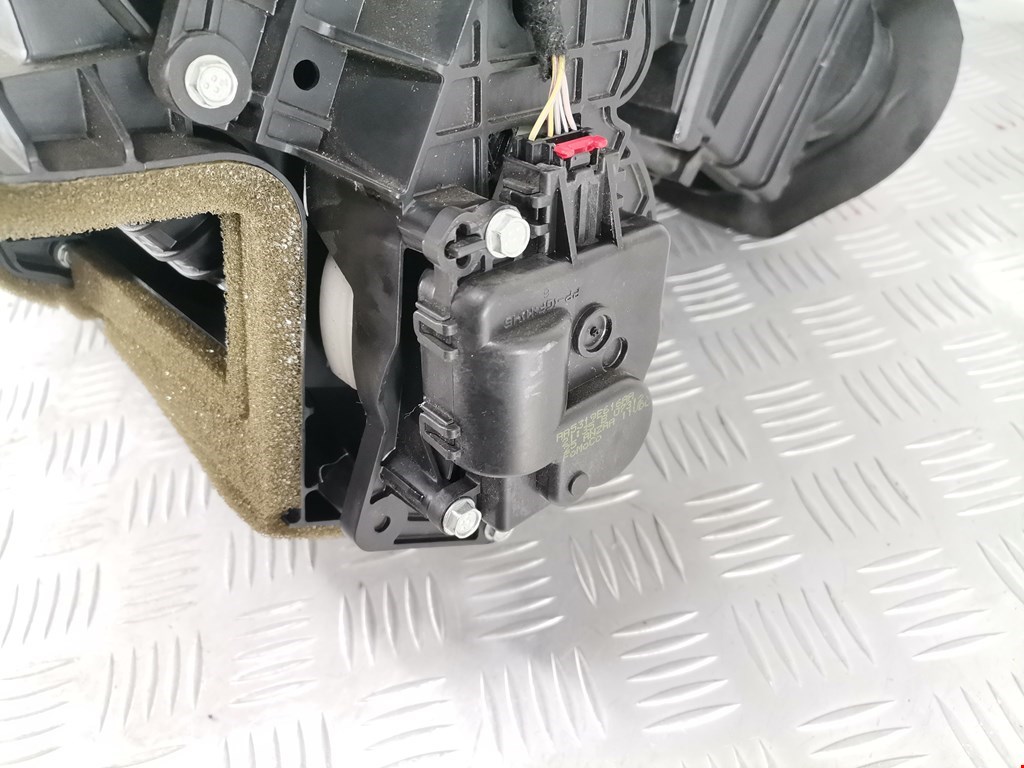 Радиатор отопителя (печки) FORD Explorer 2011-2019