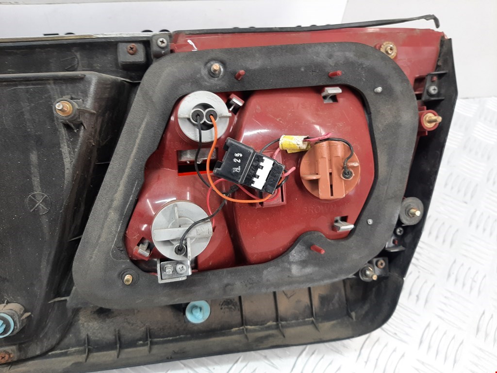 Фонарь задний внутренний левый KIA Magentis 2000-2006