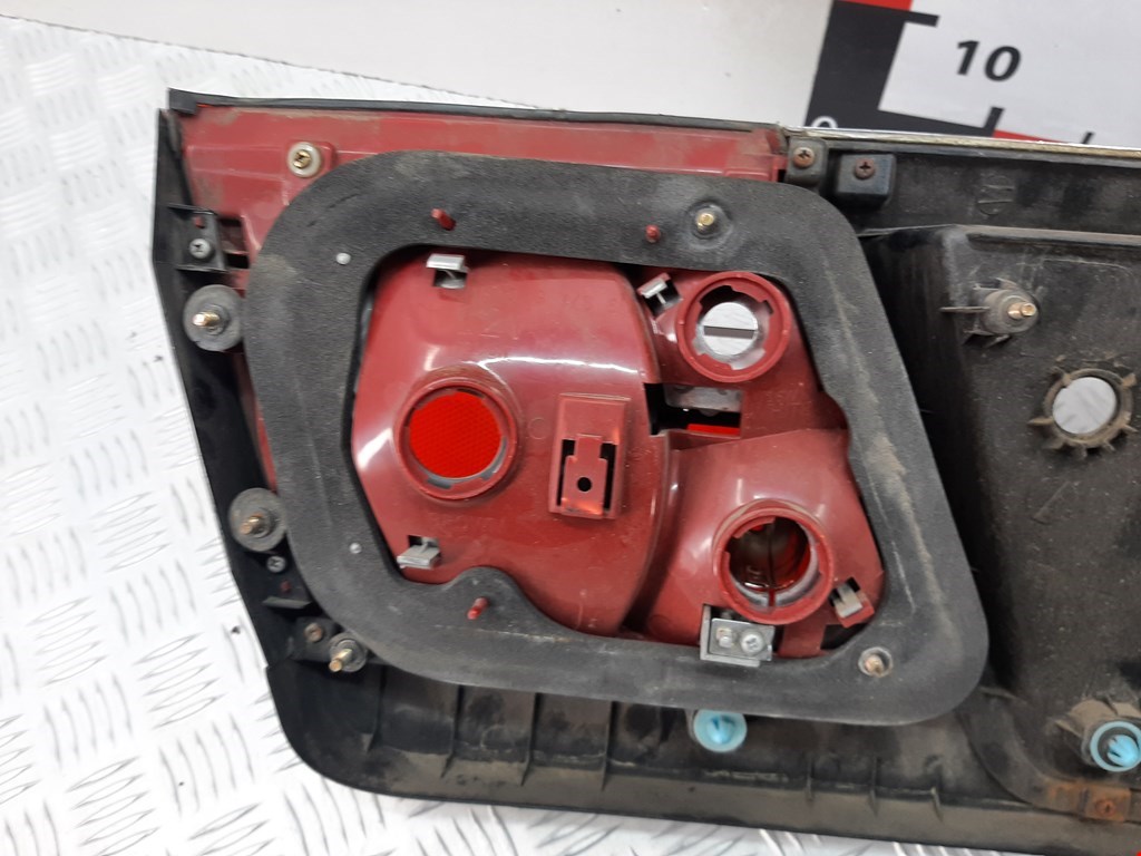 Фонарь задний внутренний левый KIA Magentis 2000-2006