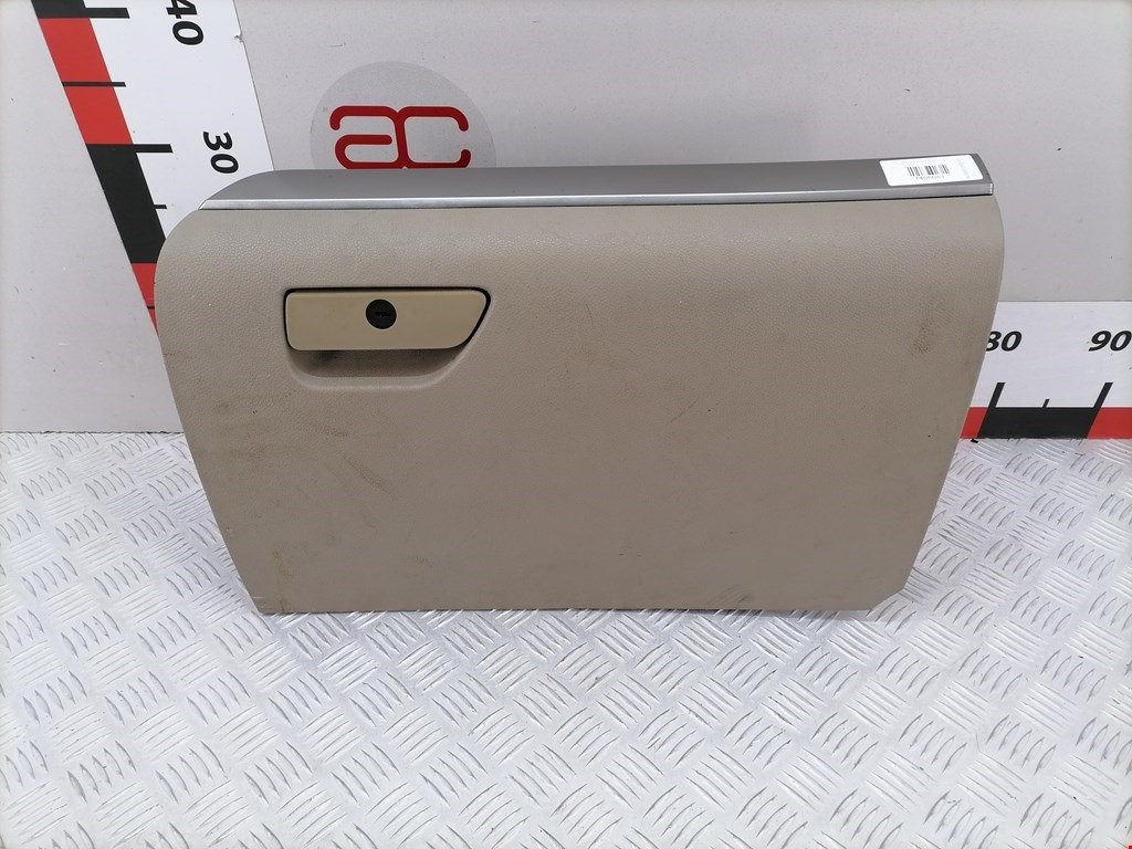 Бардачок FORD Explorer 2011-2019