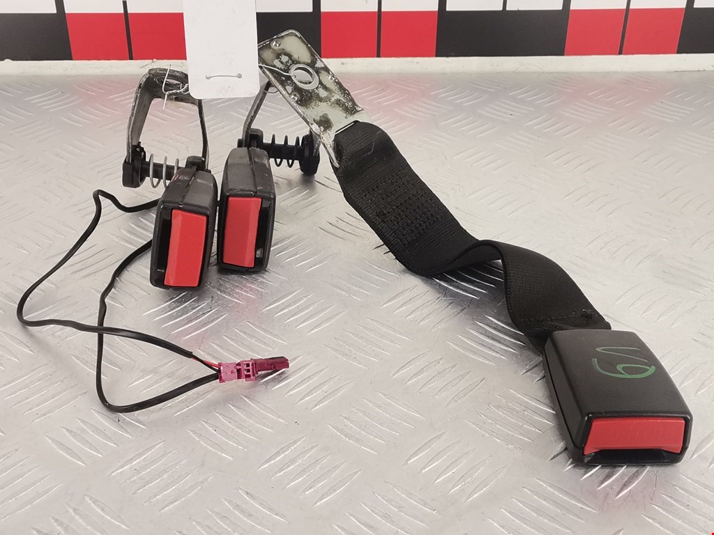 Замок ремня безопасности (преднатяжитель ремня безопасности) BMW 7-Series (E65/E66) (2001-2008)