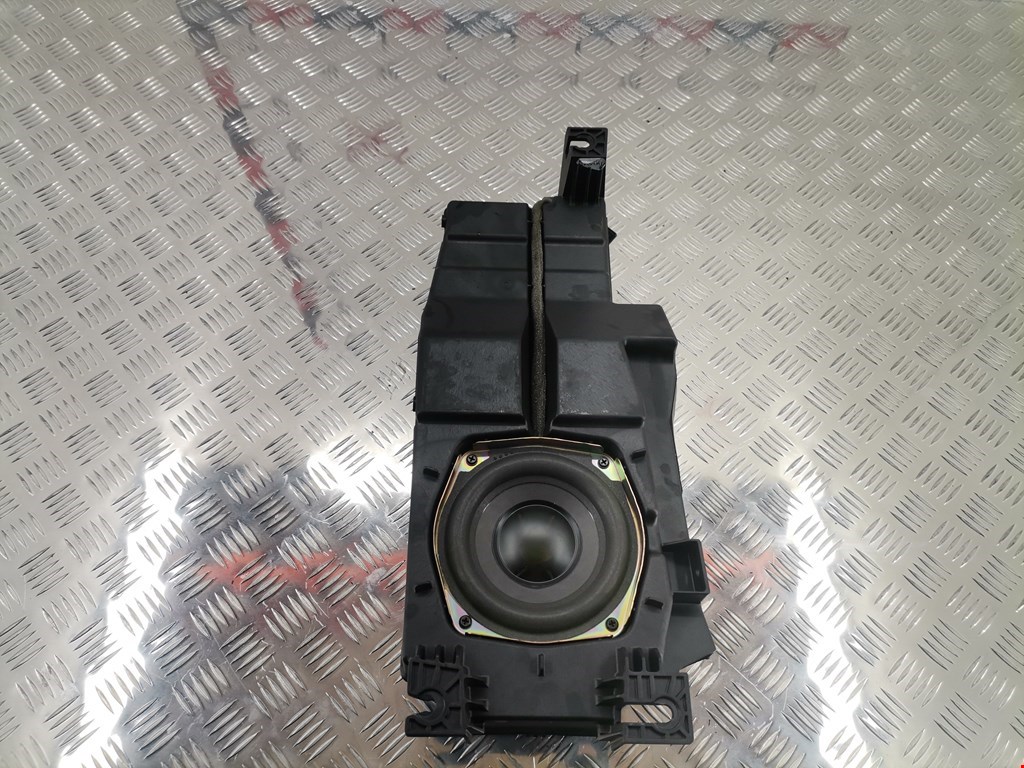 Сабвуфер CHEVROLET Tahoe III 2006-2014