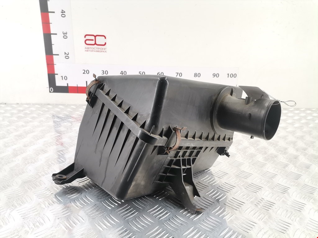 Корпус воздушного фильтра LEXUS LX 470 1998-2007