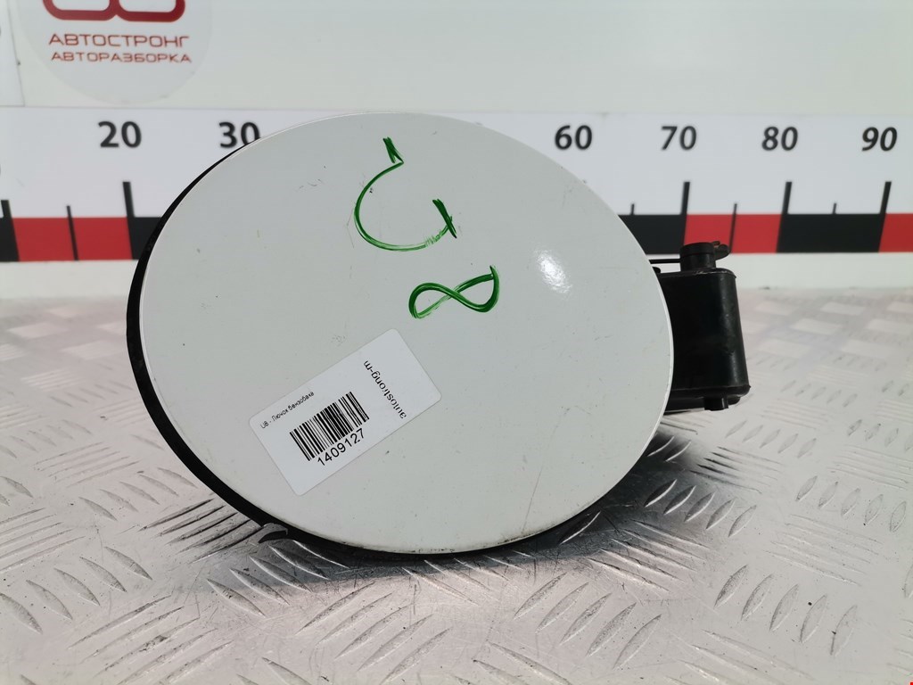 Лючок бензобака FORD Explorer 2011-2019