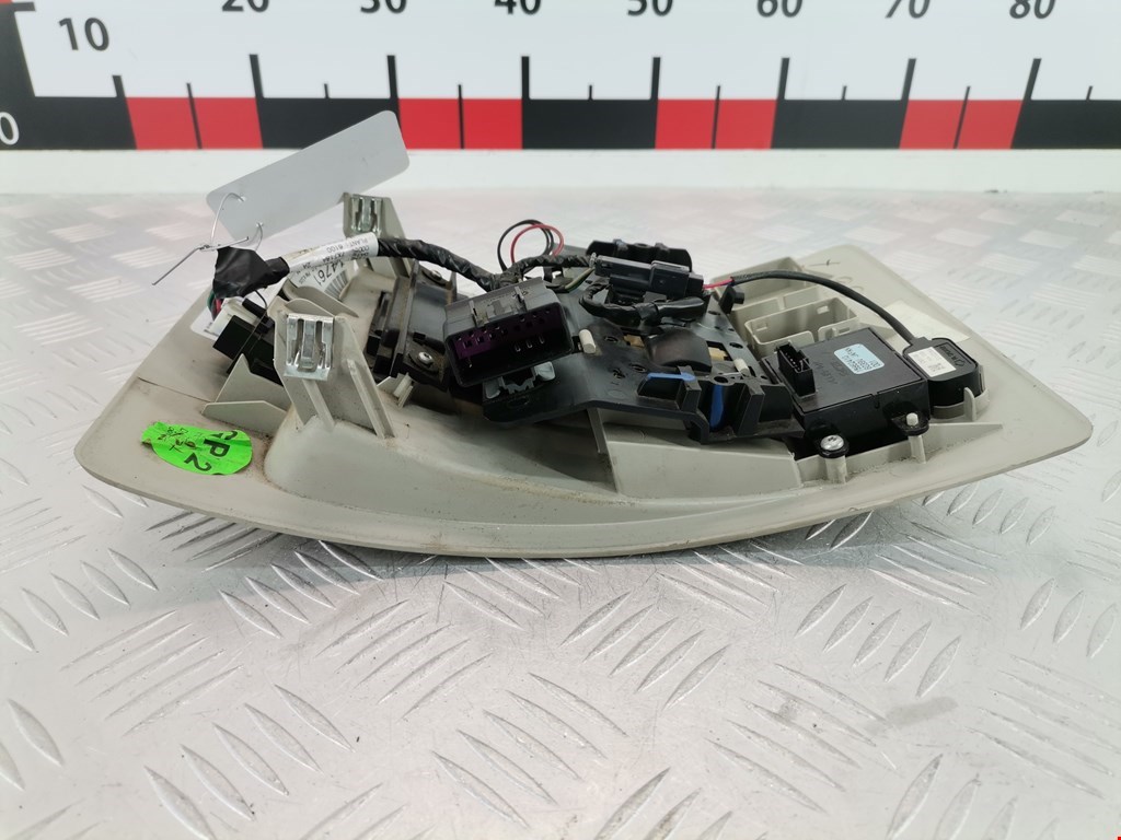 Плафон салонный (салона фонарь) CHEVROLET Tahoe III 2006-2014