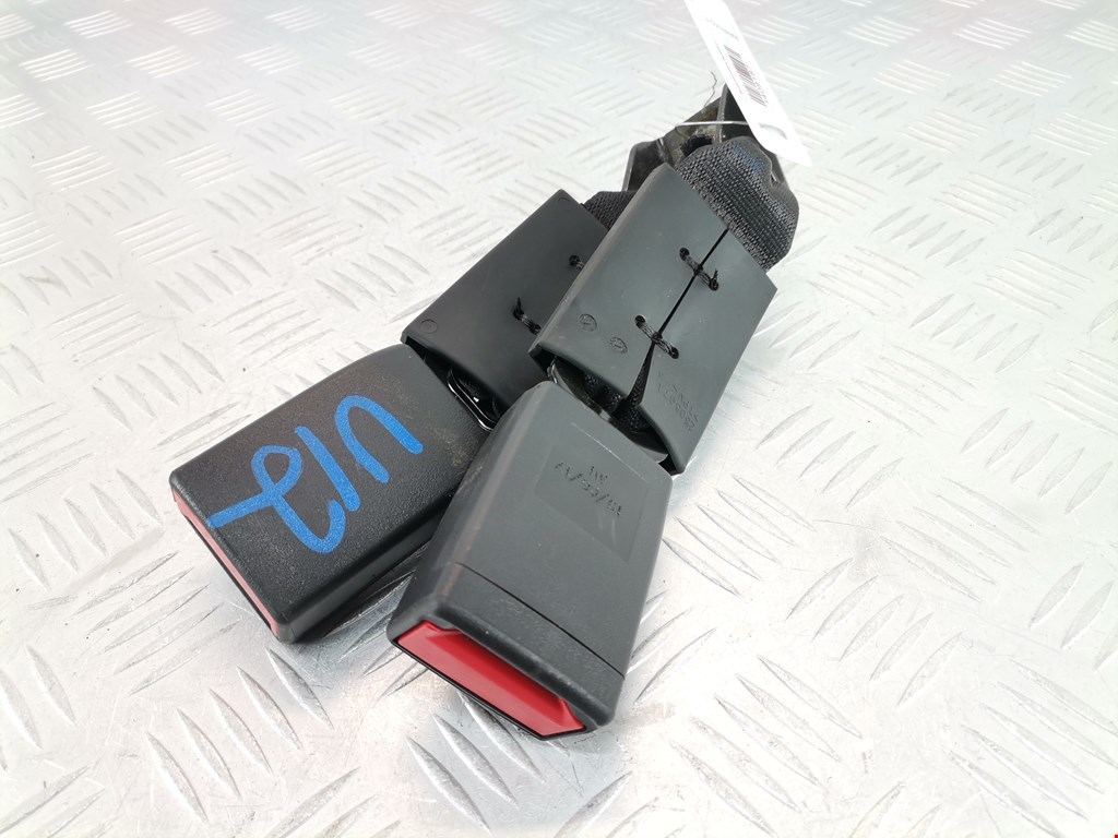 Замок ремня безопасности (преднатяжитель ремня безопасности) Chevrolet Equinox 3 (2017-2023)