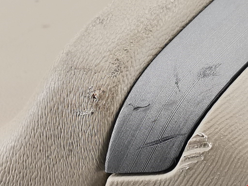 Обшивка двери задняя левая TOYOTA Venza 2009-2017