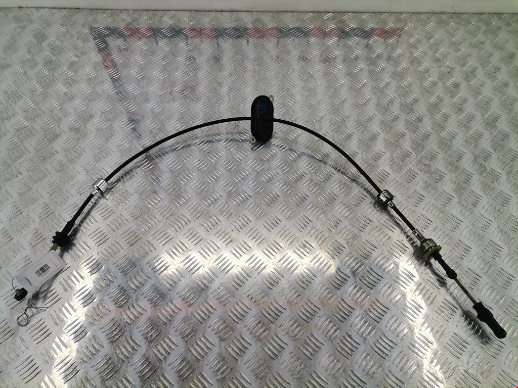 Трос КПП (трос переключения передач трос кулисы кпп) Chevrolet Trax 1 (Tracker 3) (2013-2022)
