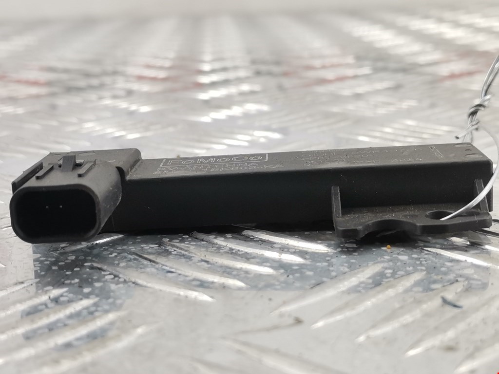 Усилитель антенны FORD Mondeo IV 2007-2015