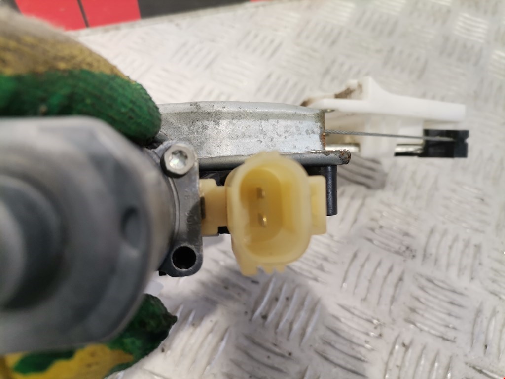 Стеклоподъемник задний левый FORD Escape 2012-2015