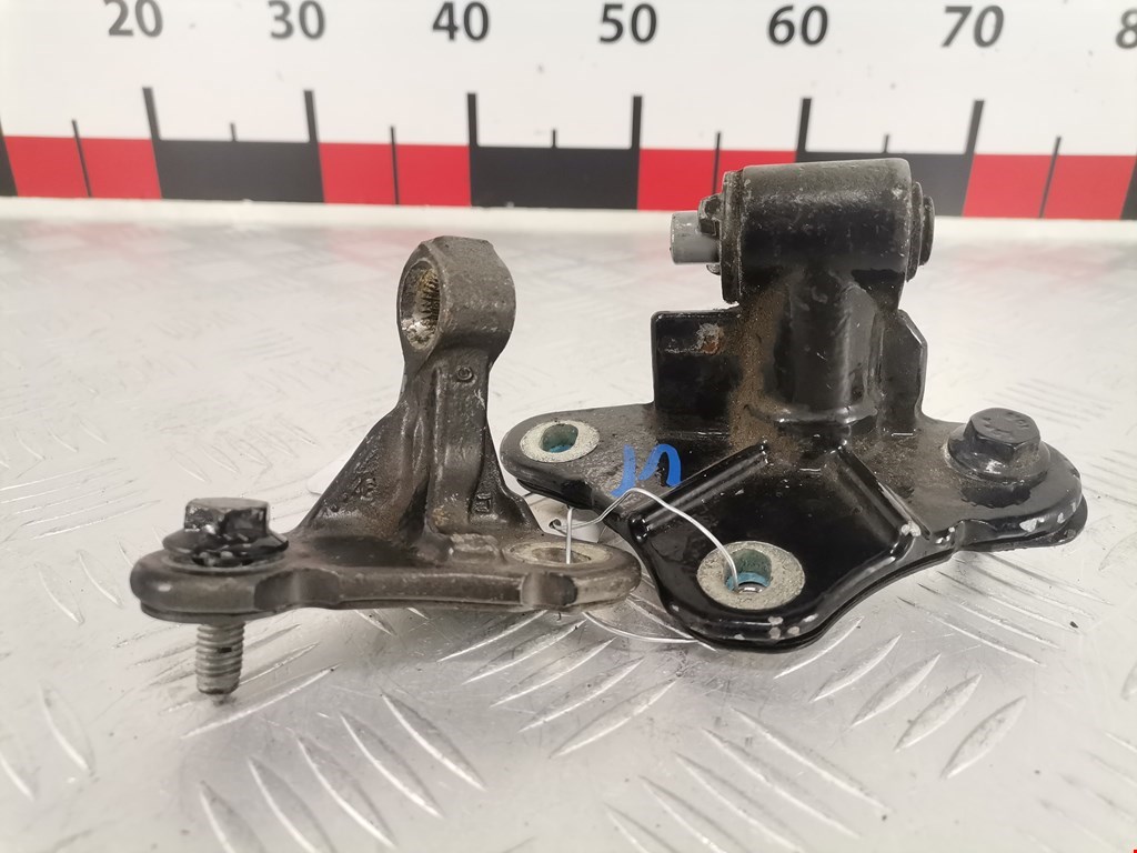 Петля двери задней левой Mercedes GL-Class (X164) (2006-2012)