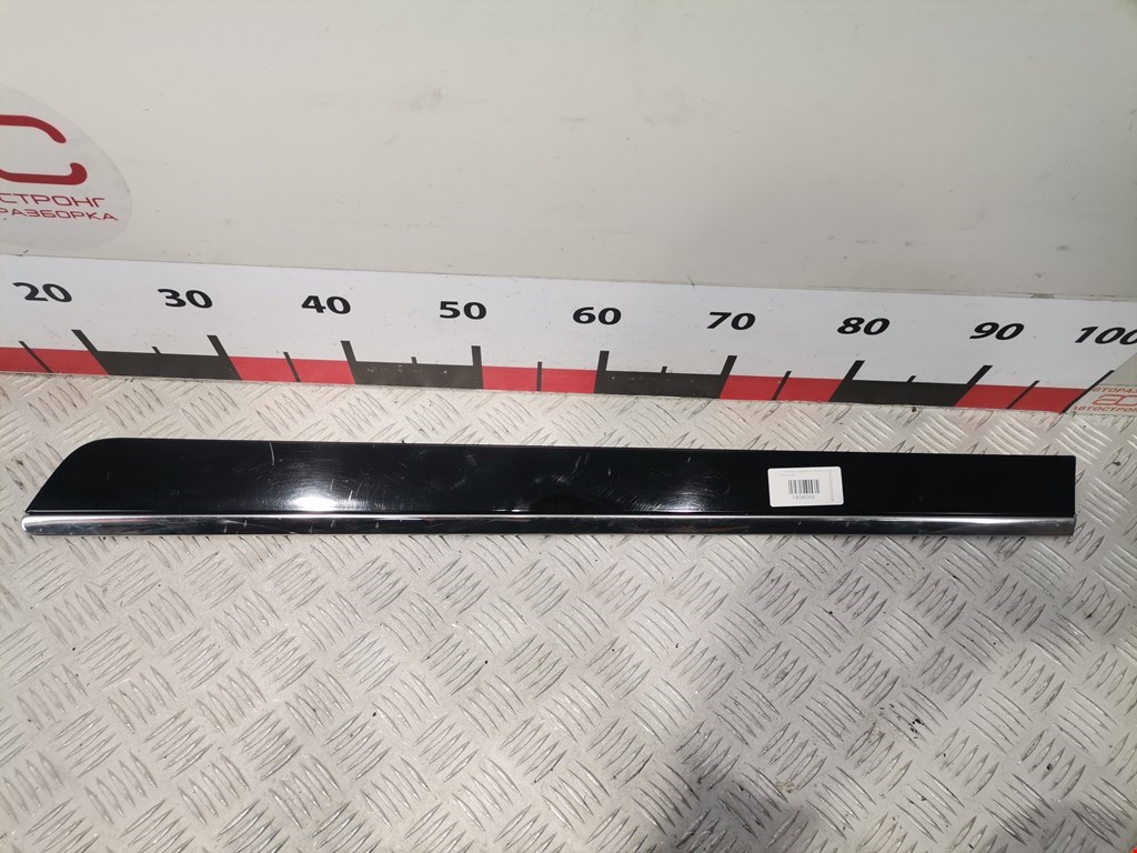 Накладка декоративная (молдинг) двери задней левой Mercedes GL-Class (X164) (2006-2012)