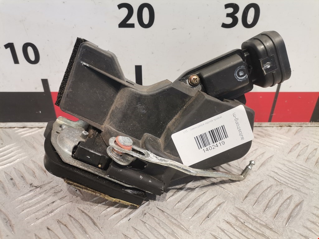 Замок двери задней правой Lexus LX 2 (J100) (1998-2007)