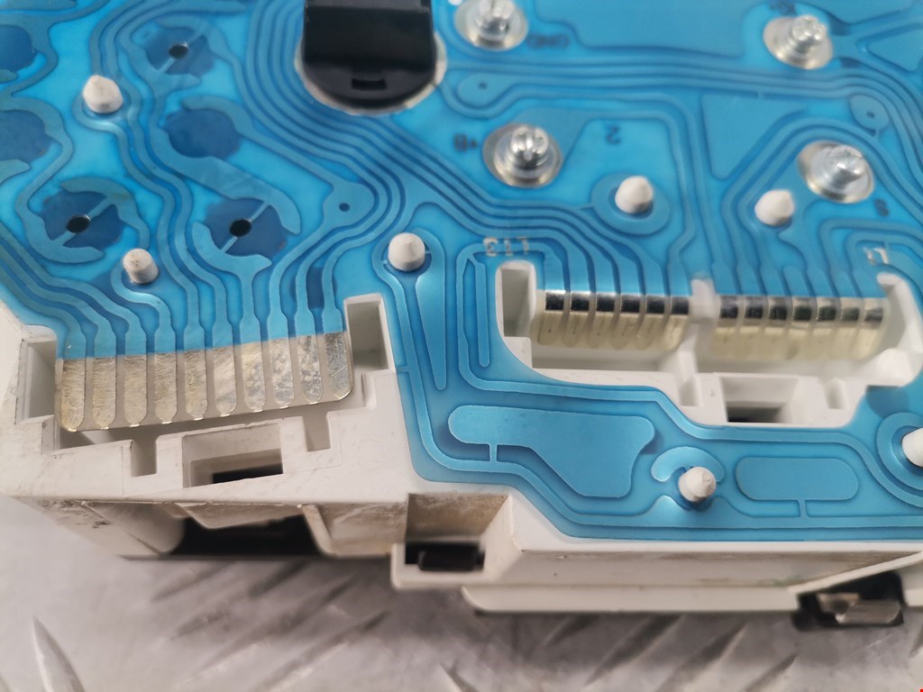 Панель приборов (щиток) SUZUKI Alto HA12 1998-2004