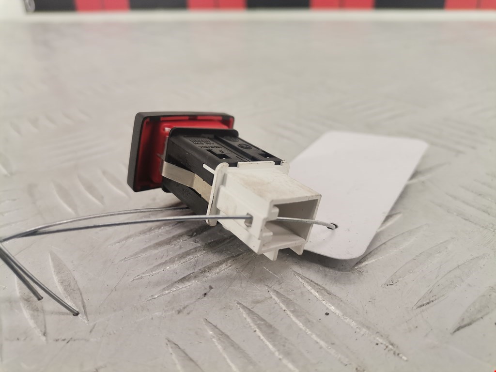 Кнопка аварийной сигнализации (аварийки) VOLKSWAGEN Golf VI 2009-2012