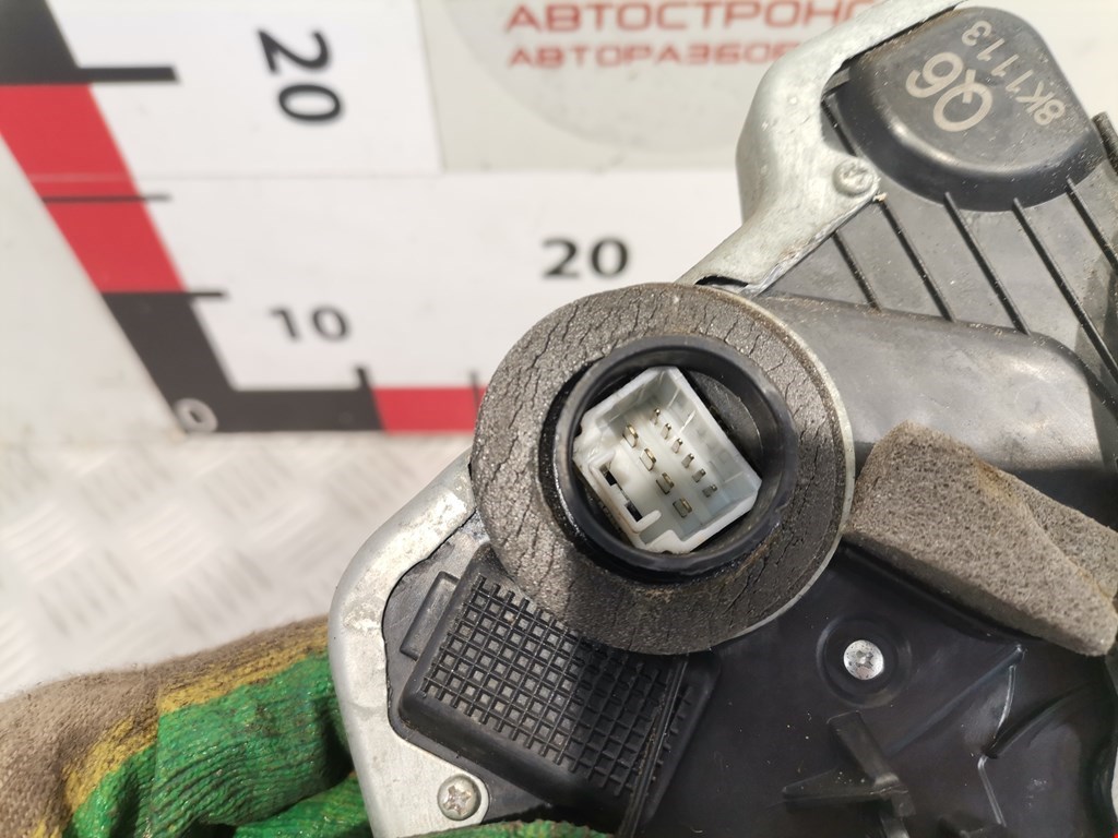 Замок двери передней правой TOYOTA Avensis 2009-2015