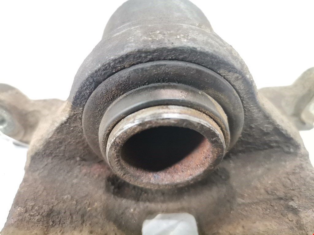 Суппорт задний левый SUBARU Impreza 2000-2007