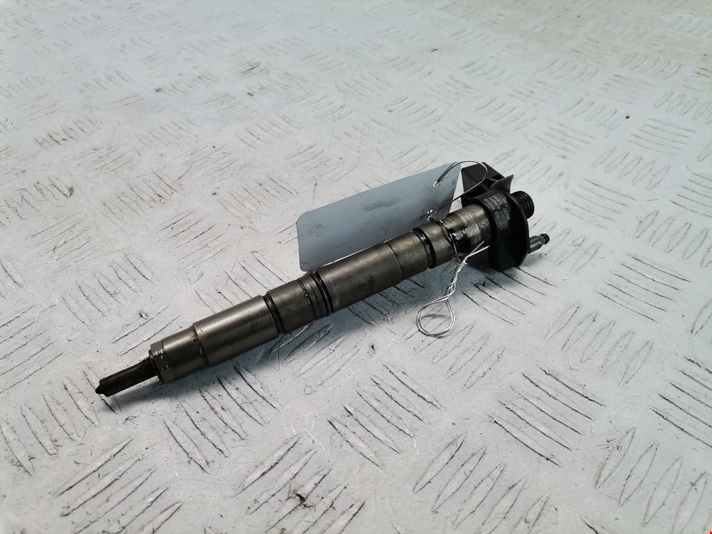 Форсунка дизельная электрическая VOLKSWAGEN Passat B6 2005-2011