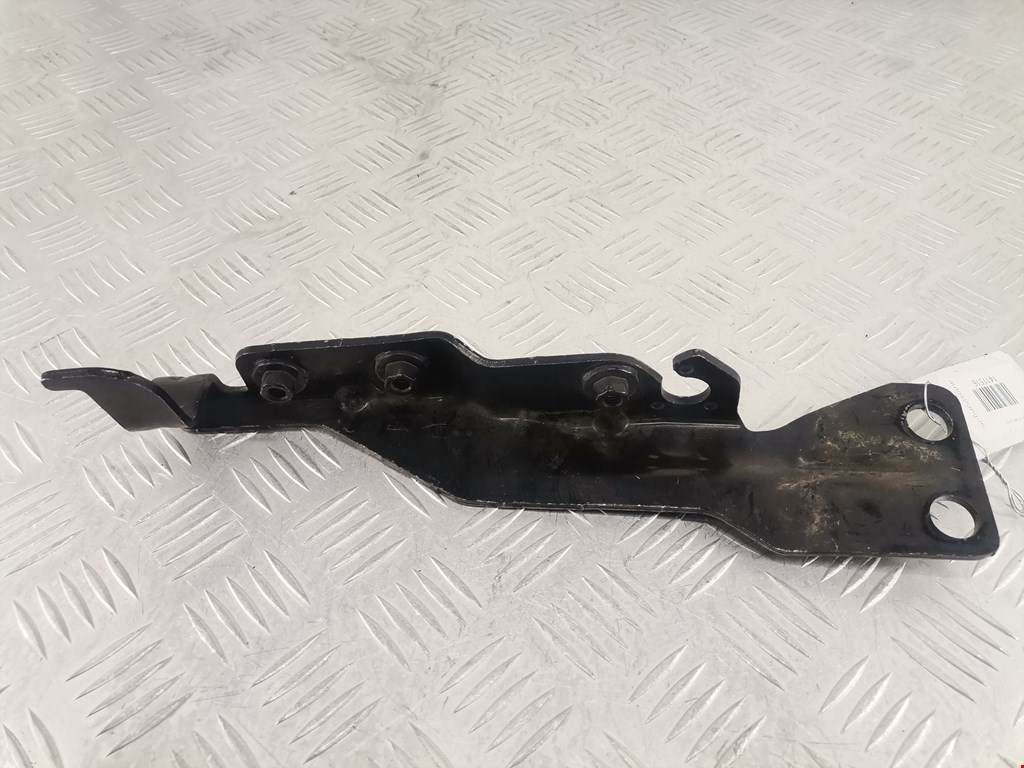 Петля капота левая/правая CHEVROLET Tahoe III 2006-2014