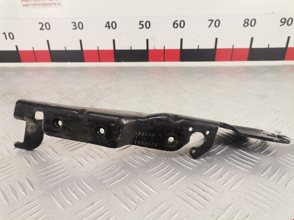 Петля капота левая/правая CHEVROLET Tahoe III 2006-2014